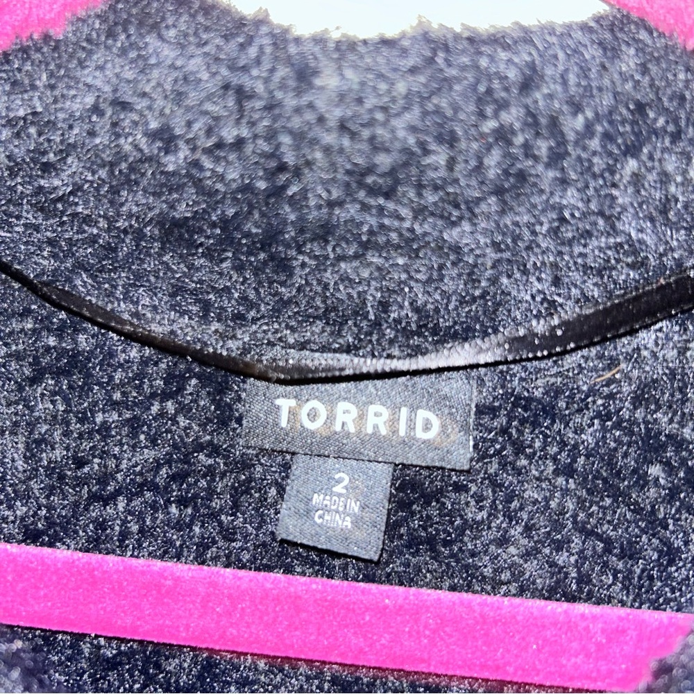 Torrid Black Sherpa Shacket Teddy Jacket - Picture 2 of 2